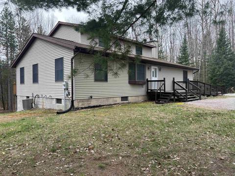 5900 E Stoney Corners Rd, Falmouth, MI 49632