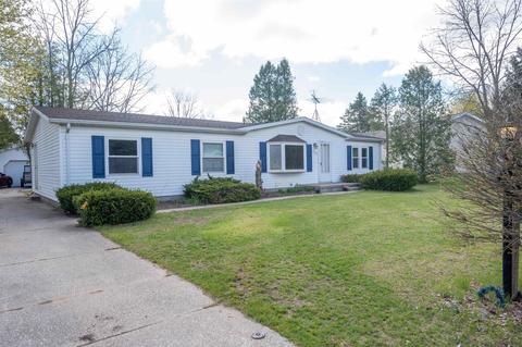 2355 Jenchris Ln, Mount Pleasant, MI 48858