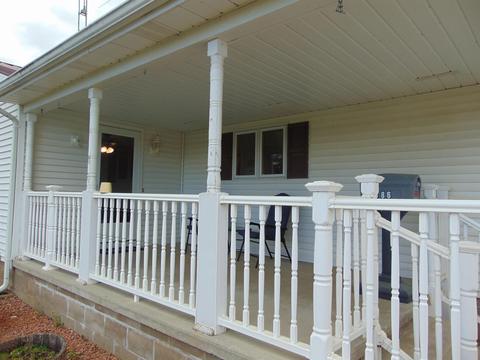 186 S Luce Rd, Ithaca, MI 48847 photo 2