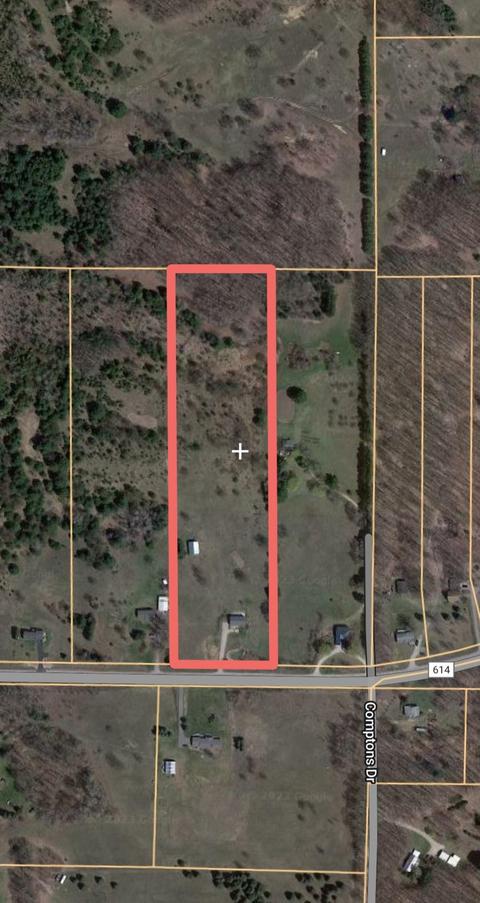 6071 E Gallivan Rd, Cedar, MI 49621 photo 2