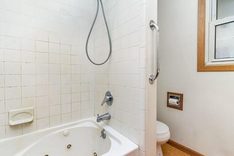 602 Pine Ave, Alma, MI 48801 photo 11