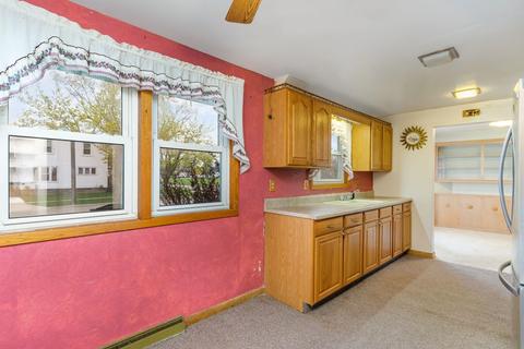 602 Pine Ave, Alma, MI 48801 photo 9