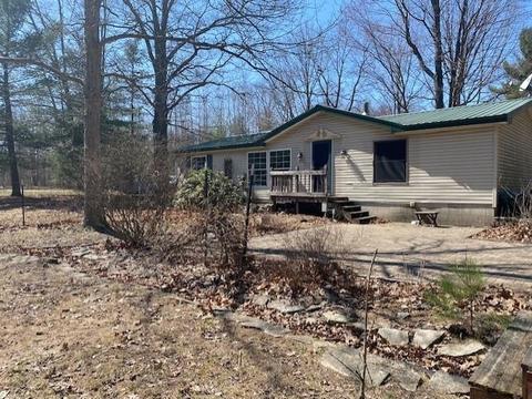 5849 Keffer Rd, Kingsley, MI 49649