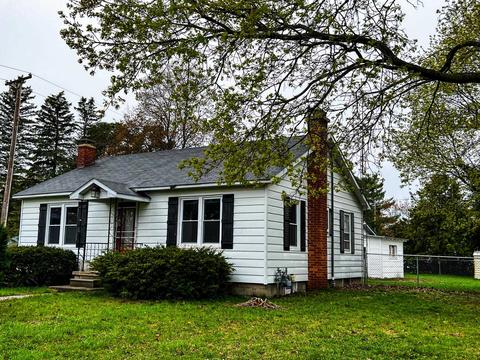 212 Lincoln, Kalkaska, MI 49646