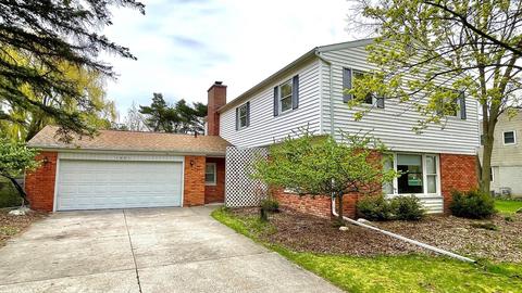 1351 Tomah Dr, Mount Pleasant, MI 48858