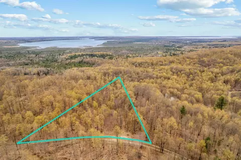4796 NW Nw Hl, Rapid City, MI 49676