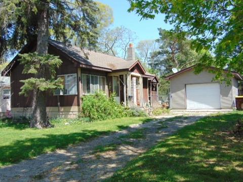 425 Allen Ave, Alma, MI 48801