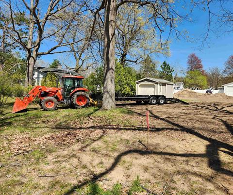 1207 Santo, Traverse City, MI 49686