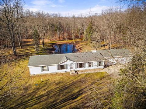 120 Hennessey, Boon, MI 49618