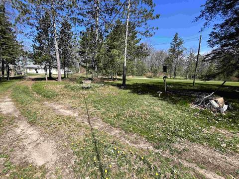 611 Beverly Dr, Harrison, MI 48625 photo 4