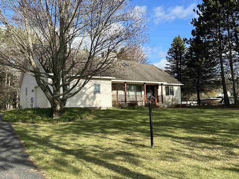 7811 S 41 Rd, Cadillac, MI 49601