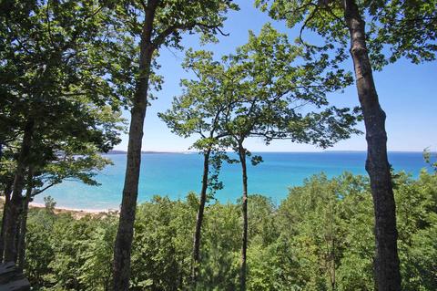 9 Ridge Top, Glen Arbor, MI 49636