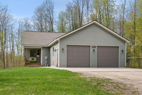 15548 Spear Rd, Lake Ann, MI 49650