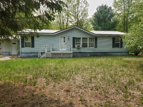5299 Oakwood, Shepherd, MI 48883