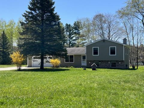 6919 Boone Rd, Traverse City, MI 49685
