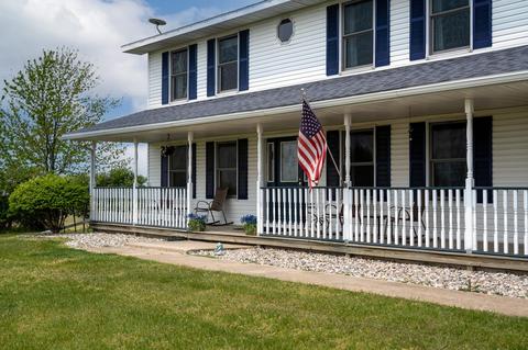 1814 Pickard Ct, Mount Pleasant, MI 48858