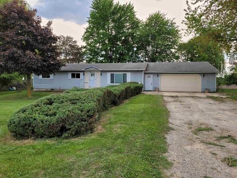 11700 S Loomis Rd, Shepherd, MI 48883