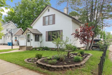 211 S Oak St, Traverse City, MI 49684