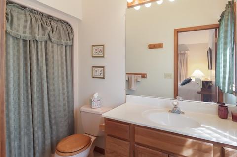 542 E Sugar Bay Ln, Cedar, MI 49621 photo 26