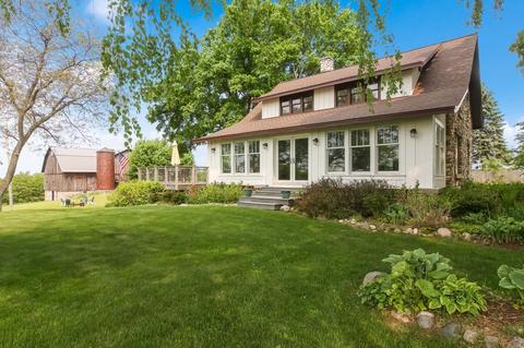 7171 E Horn Rd, Lake Leelanau, MI 49653