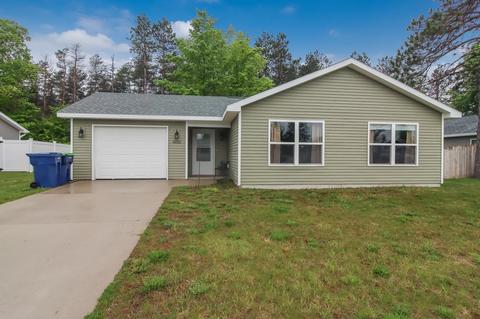 2020 Woodside Trail Ct, Traverse City, MI 49685