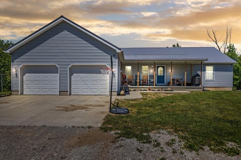 4710 Spur, Breckenridge, MI 48615