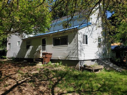 420 Maple, Ithaca, MI 48847 photo 4