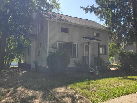 420 Maple, Ithaca, MI 48847 photo 2