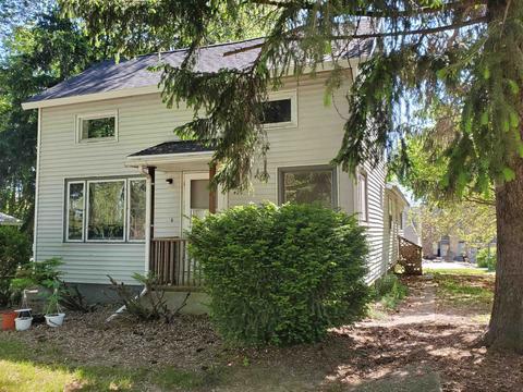 420 Maple, Ithaca, MI 48847