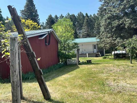 17888 Lindy Rd, Thompsonville, MI 49683