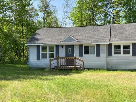 8677 S Schomberg Rd, Cedar, MI 49621 photo 2
