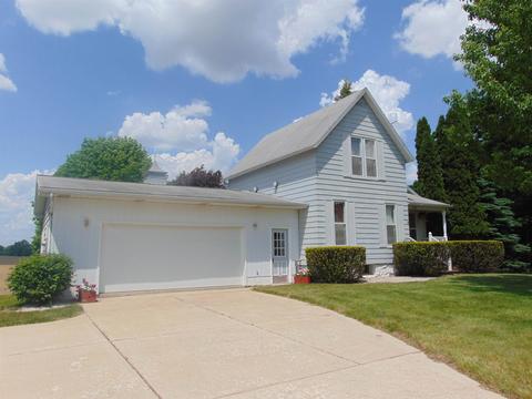 608 W Ctr, Ithaca, MI 48847