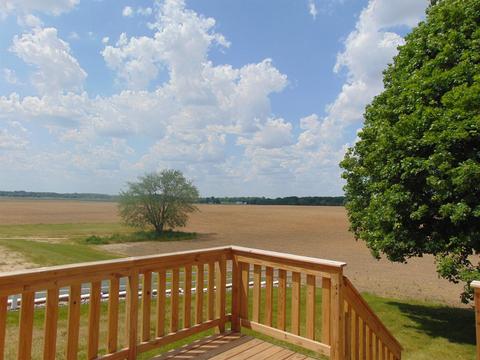 608 W Ctr, Ithaca, MI 48847 photo 8