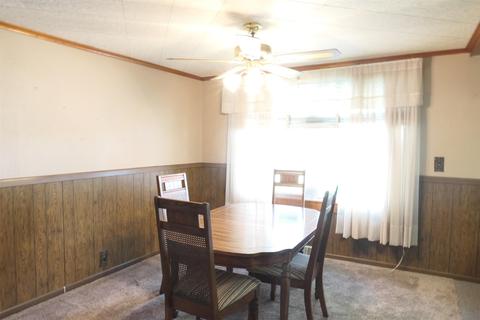 203 End St, Alma, MI 48801 photo 9