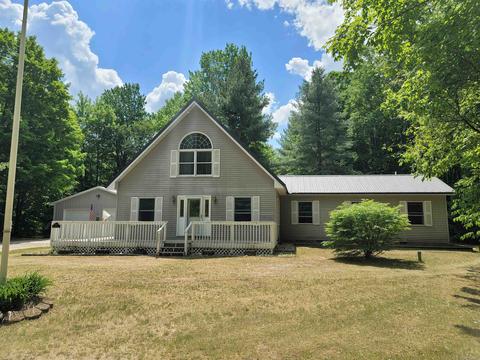 5381 Old Alba Rd, Gaylord, MI 49735