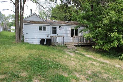 1206 Harold St, Mount Pleasant, MI 48858