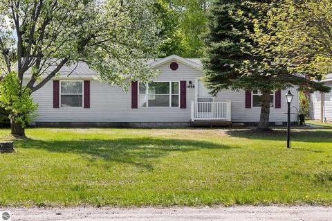 1698 W Brentwood St, Grawn, MI 49637