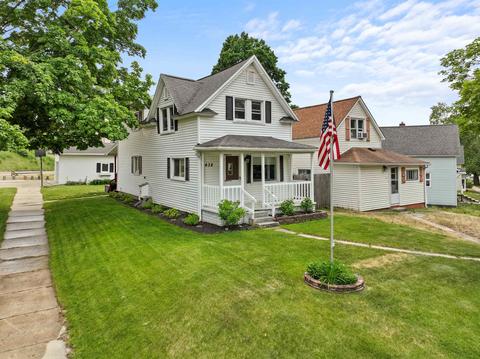 438 Lincoln St, Cadillac, MI 49601