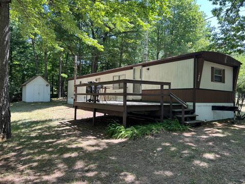 1725 Bungo Trl #LOT : 10, Harrison, MI 48625