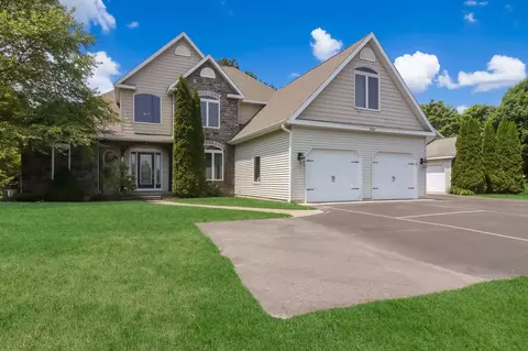 5081 Hidden, Traverse City, MI 49684