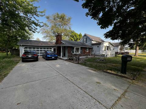 122 N Catherine, Ithaca, MI 48847 photo 2