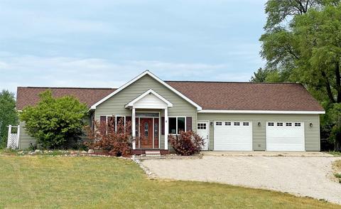 12971 Novotny, Charlevoix, MI 49720