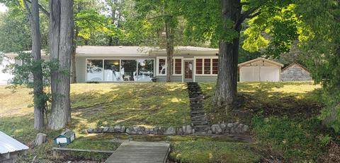 6949 Crystal Springs Rd, Bellaire, MI 49615
