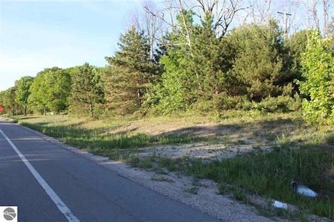 APT 8 & 7 N Mackinaw Trail, Manton, MI 49663