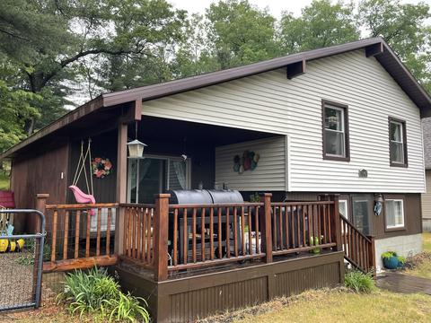 1847 N Ogemaw Trl, West Branch, MI 48661