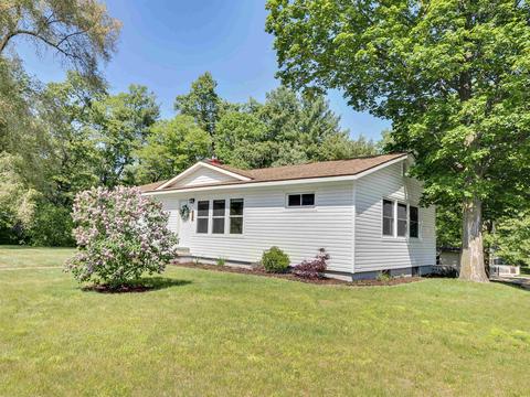 415 Huron, Traverse City, MI 49684