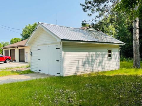 00 Grove St, Central Lake, MI 49622