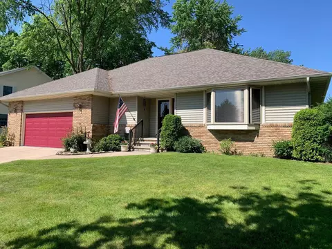 521 W Grand Ave, Mount Pleasant, MI 48858