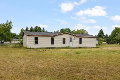 5415 Brentwood Ave, Grawn, MI 49637