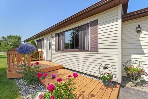 1605 Boxwood Ln, Traverse City, MI 49696